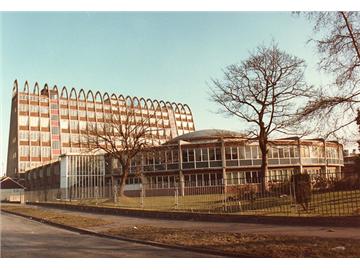 Manchester Metropolitan University 曼徹斯特城市大學