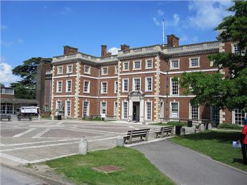 Middlesex University 密德薩斯大學