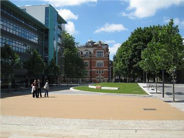 De Montfort University 德蒙福特大學