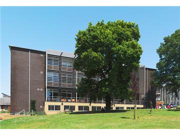 University of Hertfordshire 赫特福德郡大學